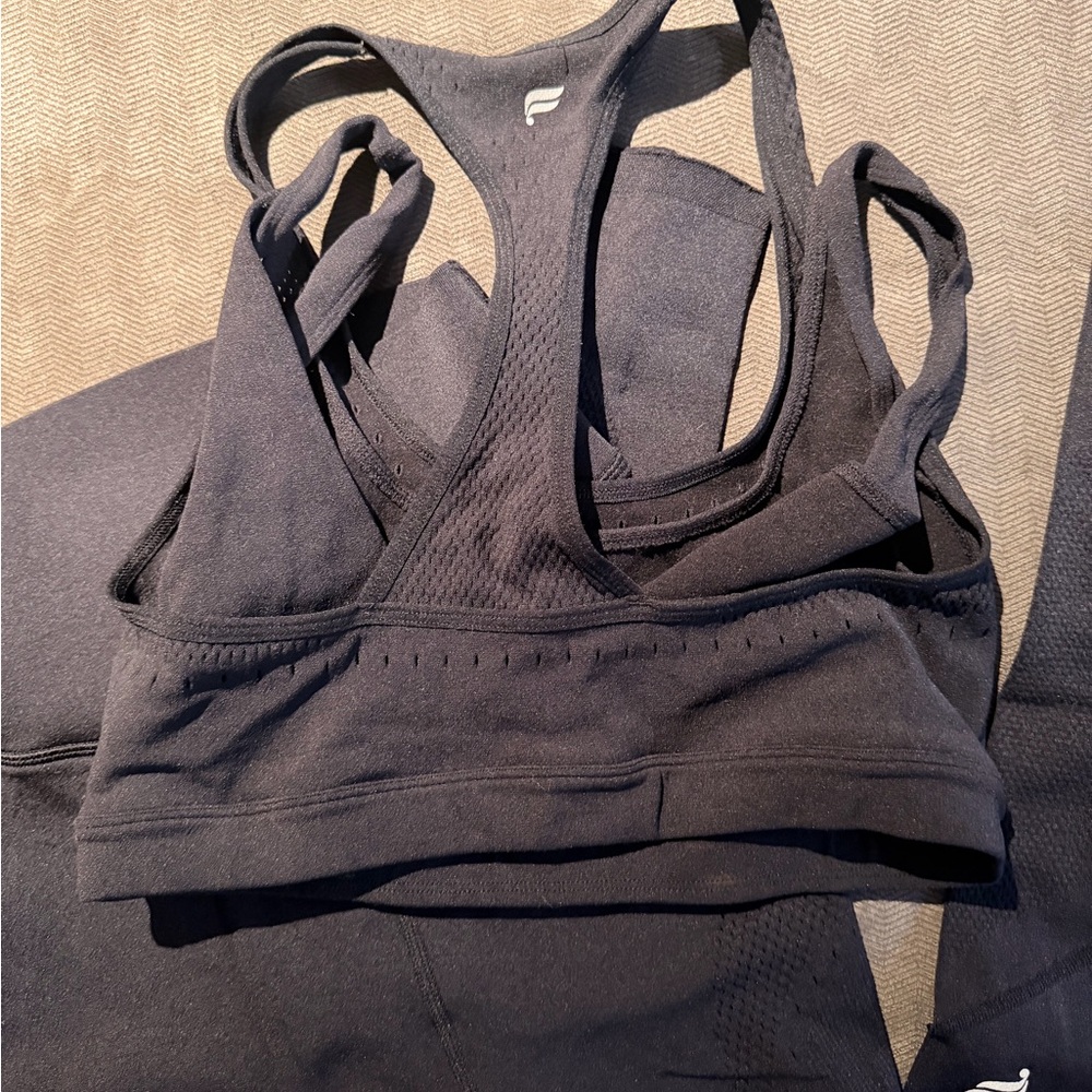 Fabletics Set - Picture 6 of 7